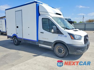 Czwarte zdjęcie samochodu z boku: 2022 FORD TRANSIT DELIVERY TRUCK VIN:1FDBW5Z83NKA01650 - miniatura
