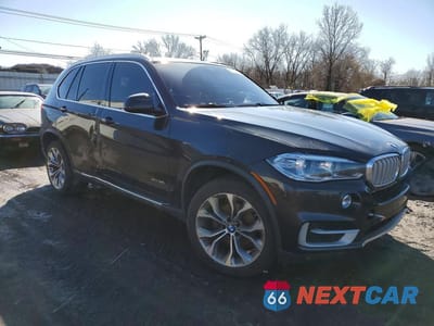 Czwarte zdjęcie samochodu z boku: 2017 BMW X5 XDRIVE35I VIN:5UXKR0C31H0V75237 - miniatura