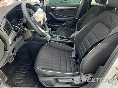 Zdjęcie 7 z 13 samochodu: 2024 VOLKSWAGEN JETTA SPORT VIN:3VWBM7BU5RM082191 - miniatura