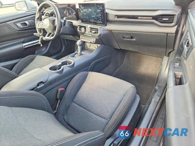 Zdjęcie 8 z 12 samochodu: 2024 FORD MUSTANG VIN:1FA6P8TH3R5110164 - miniatura