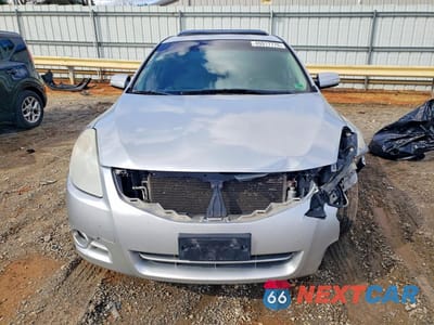 Piąte zdjęcie samochodu w środku: 2011 NISSAN ALTIMA 3.5 SR VIN:1N4BL2AP7BN418543 - miniatura