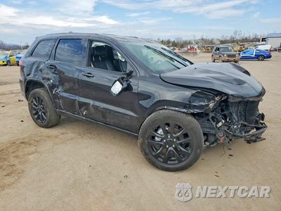 Czwarte zdjęcie samochodu z boku: 2018 JEEP GRAND CHEROKE VIN:1C4RJFAGXJC368012 - miniatura