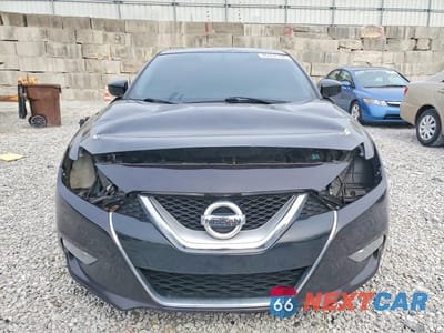 Piąte zdjęcie samochodu w środku: 2017 NISSAN MAXIMA 3.5 S VIN:1N4AA6AP9HC367642 - miniatura