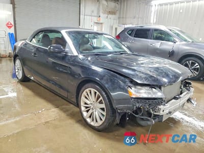 Czwarte zdjęcie samochodu z boku: 2010 AUDI A5 PRESTIGE VIN:WAUVFAFH1AN009881 - miniatura