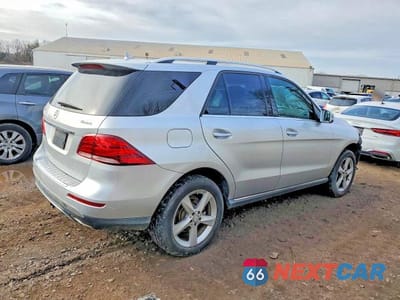 Trzecie zdjęcie samochodu z tyłu: 2017 MERCEDES-BENZ GLE 350 4MATIC VIN:4JGDA5HB7HA888460 - miniatura