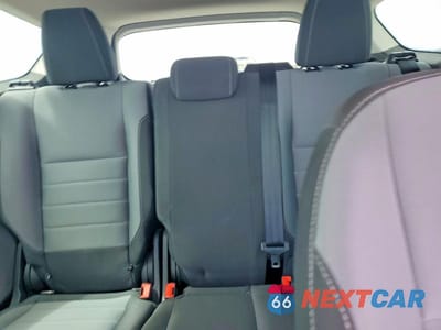 Zdjęcie 10 z 13 samochodu: 2018 FORD ESCAPE S VIN:1FMCU0F75JUA17159 - miniatura