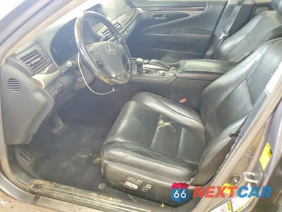 Zdjęcie 7 z 11 samochodu: 2014 LEXUS LS 460 VIN:JTHCL5EF9E5022649 - miniatura