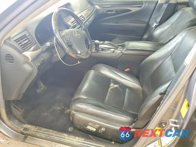 Zdjęcie 7 z 12 samochodu: 2014 LEXUS LS 460 VIN:JTHCLSEF9E5022649 - miniatura