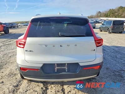 Zdjęcie 6 z 12 samochodu: 2019 VOLVO XC40 T5 MOMENTUM VIN:YV4162UK1K2151332 - miniatura