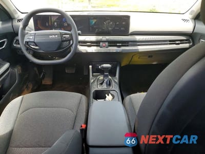 Zdjęcie 8 z 12 samochodu: 2025 KIA K4 LXS VIN:3KPFT4DE8SE068846 - miniatura