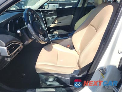 Zdjęcie 7 z 11 samochodu: 2019 JAGUAR XE PREMIUM VIN:SAJAD4FX0KCP53731 - miniatura