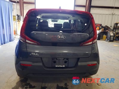 Zdjęcie 6 z 12 samochodu: 2021 KIA SOUL LX VIN:KNDJ23AU2M7742155 - miniatura