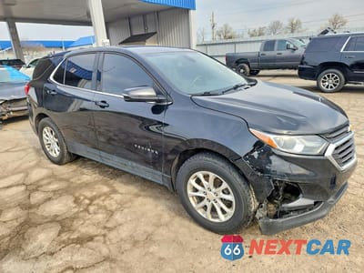 Czwarte zdjęcie samochodu z boku: 2019 CHEVROLET EQUINOX LT VIN:2GNAXTEV8K6168203 - miniatura