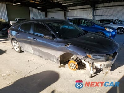 Czwarte zdjęcie samochodu z boku: 2019 HONDA INSIGHT EX VIN:19XZE4F54KE016327 - miniatura