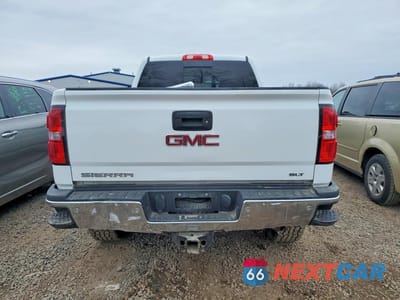 Zdjęcie 6 z 12 samochodu: 2018 GMC SIERRA K2500 SLT VIN:1GT12TEYXJF153756 - miniatura