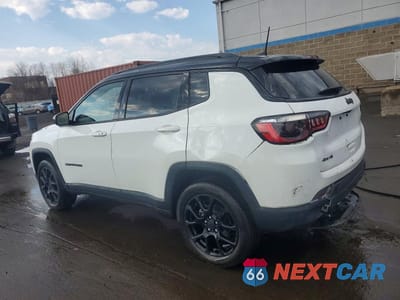 Drugie zdjęcie samochodu z przodu: 2024 JEEP COMPASS LATITUDE VIN:3C4NJDBN7RT104374 - miniatura