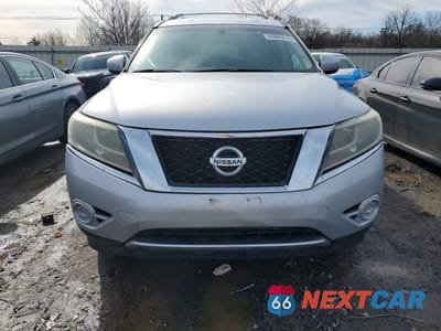 Piąte zdjęcie samochodu w środku: 2014 NISSAN PATHFINDER SV VIN:5N1AR2MM4EC616630 - miniatura