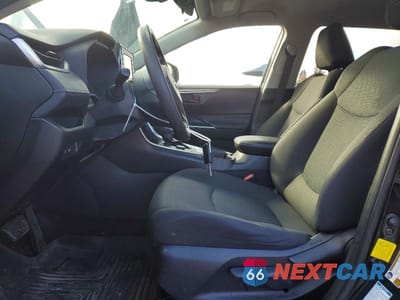 Zdjęcie 7 z 12 samochodu: 2019 TOYOTA RAV4 HYBRID LE VIN:JTMMWRFV3KJ004726 - miniatura