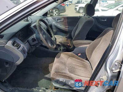Zdjęcie 7 z 12 samochodu: 1998 HONDA ACCORD LX VIN:1HGCG5541WA040464 - miniatura