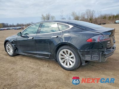 Drugie zdjęcie samochodu z przodu: 2018 TESLA MODEL S VIN:5YJSA1E22JF288029 - miniatura