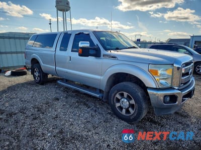 Czwarte zdjęcie samochodu z boku: 2011 FORD F250 SUPER DUTY VIN:1FT7X2B66BEC33992 - miniatura