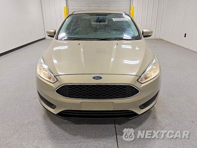Piąte zdjęcie samochodu w środku: 2015 FORD FOCUS SE VIN:1FADP3F21FL211132 - miniatura