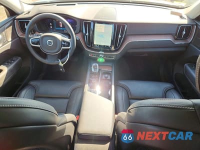 Zdjęcie 8 z 13 samochodu: 2024 VOLVO XC60 ULTIMATE VIN:YV4H60DM2R1724565 - miniatura