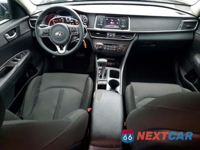 Zdjęcie 8 z 12 samochodu: 2016 KIA OPTIMA LX VIN:5XXGT4L34GG100825 - miniatura