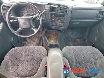 Zdjęcie 8 z 13 samochodu: 2002 CHEVROLET S TRUCK S10 VIN:1GCDT13W52K203262 - miniatura