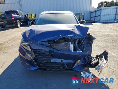 Piąte zdjęcie samochodu w środku: 2023 NISSAN ALTIMA 2.5 SR VIN:1N4BL4CV1PN410419 - miniatura
