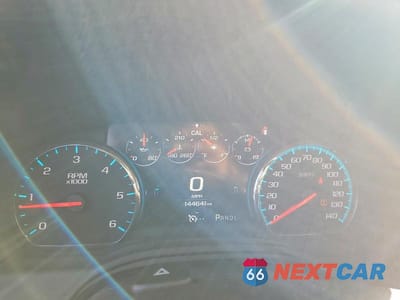 Zdjęcie 9 z 12 samochodu: 2017 CHEVROLET TAHOE C1500 LT VIN:1GNSCBKCXHR318841 - miniatura