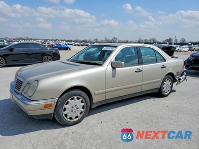 1998 MERCEDES-BENZ E 300TD WDBJF25F2WA494049 - główne zdjęcie licytacji z USA - miniatura