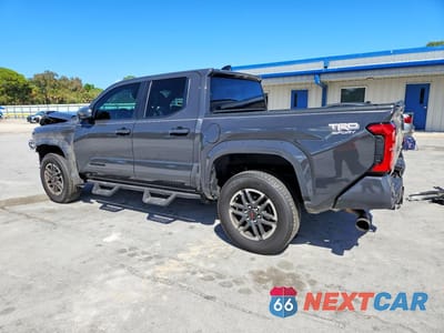 Drugie zdjęcie samochodu z przodu: 2025 TOYOTA TACOMA TRD SPORT VIN:3TMKB5FN7SM038439 - miniatura