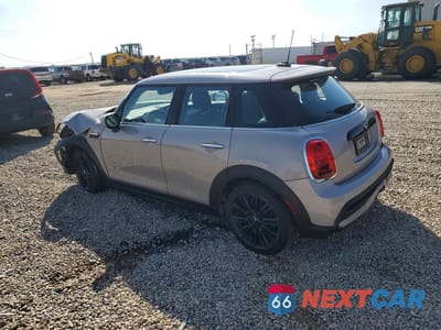 Drugie zdjęcie samochodu z przodu: 2024 MINI COOPER S VIN:WMW53DK06R2V00535 - miniatura