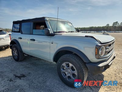 Czwarte zdjęcie samochodu z boku: 2022 FORD BRONCO BASE VIN:1FMDE5BH4NLB48169 - miniatura