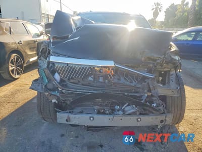 Piąte zdjęcie samochodu w środku: 2025 CADILLAC ESCALADE IQ LUX-1 VIN:1GYTECKL0SU105778 - miniatura