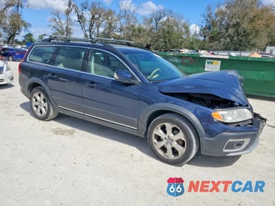Czwarte zdjęcie samochodu z boku: 2010 VOLVO XC70 T6 VIN:YV4992BZXA1081750 - miniatura