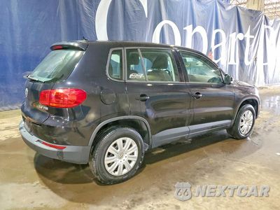Trzecie zdjęcie samochodu z tyłu: 2012 VOLKSWAGEN TIGUAN S VIN:WVGCV7AXXCW504703 - miniatura