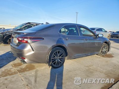 Trzecie zdjęcie samochodu z tyłu: 2024 TOYOTA CAMRY SE VIN:4T1T11AK9RU894095 - miniatura