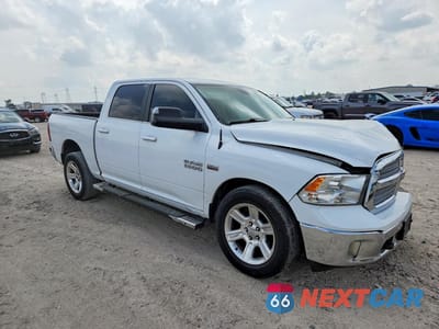 Czwarte zdjęcie samochodu z boku: 2017 RAM 1500 SLT VIN:1C6RR6LT2HS836177 - miniatura