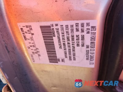 Zdjęcie 12 z 13 samochodu: 1998 FORD CROWN VICTORIA LX VIN:2FAFP74W9WX187901 - miniatura