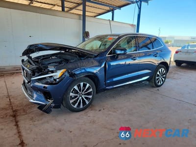2023 VOLVO XC60 PLUS YV4L12RN9P1388948 - główne zdjęcie licytacji z USA - miniatura