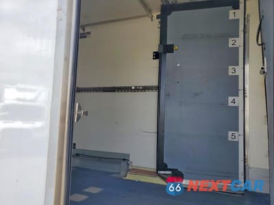 Zdjęcie 11 z 13 samochodu: 2020 FORD TRANSIT DELIVERY TRUCK VIN:1FDBW5Z86LKB30334 - miniatura