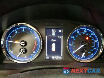 Zdjęcie 9 z 12 samochodu: 2017 TOYOTA COROLLA SE VIN:2T1BURHE7HC904138 - miniatura