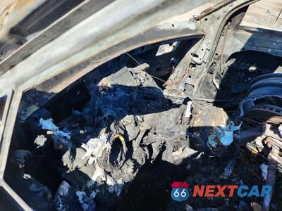 Zdjęcie 9 z 12 samochodu: 2020 MERCEDES-BENZ GLC 300 4MATIC VIN:W1N0G8EB5LF784397 - miniatura