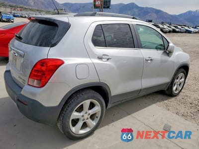 Trzecie zdjęcie samochodu z tyłu: 2015 CHEVROLET TRAX LTZ VIN:3GNCJTSB5FL235569 - miniatura