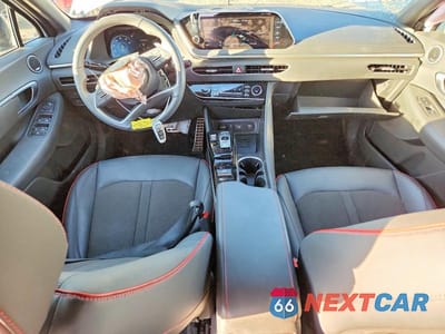 Zdjęcie 8 z 12 samochodu: 2023 HYUNDAI SONATA SEL PLUS VIN:KMHL44J23PA291635 - miniatura