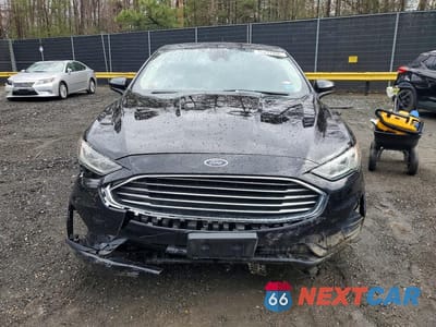Piąte zdjęcie samochodu w środku: 2019 FORD FUSION S VIN:3FA6P0G72KR229765 - miniatura