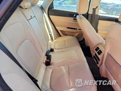 Zdjęcie 10 z 11 samochodu: 2016 JAGUAR XF PRESTIGE VIN:SAJBK4BV8GCY12711 - miniatura