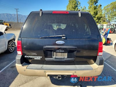 Zdjęcie 6 z 12 samochodu: 2006 FORD EXPEDITION VIN:1FMFU17576LB01836 - miniatura